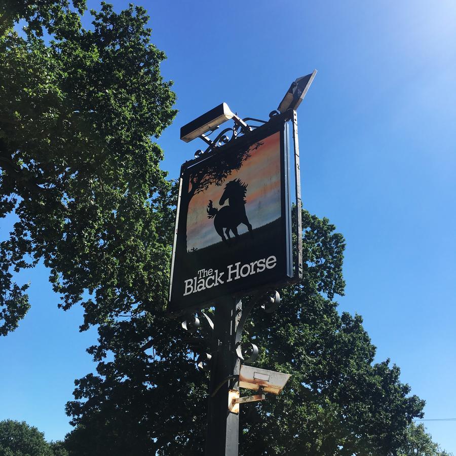The Black Horse At Ireland 셰퍼드 외부 사진